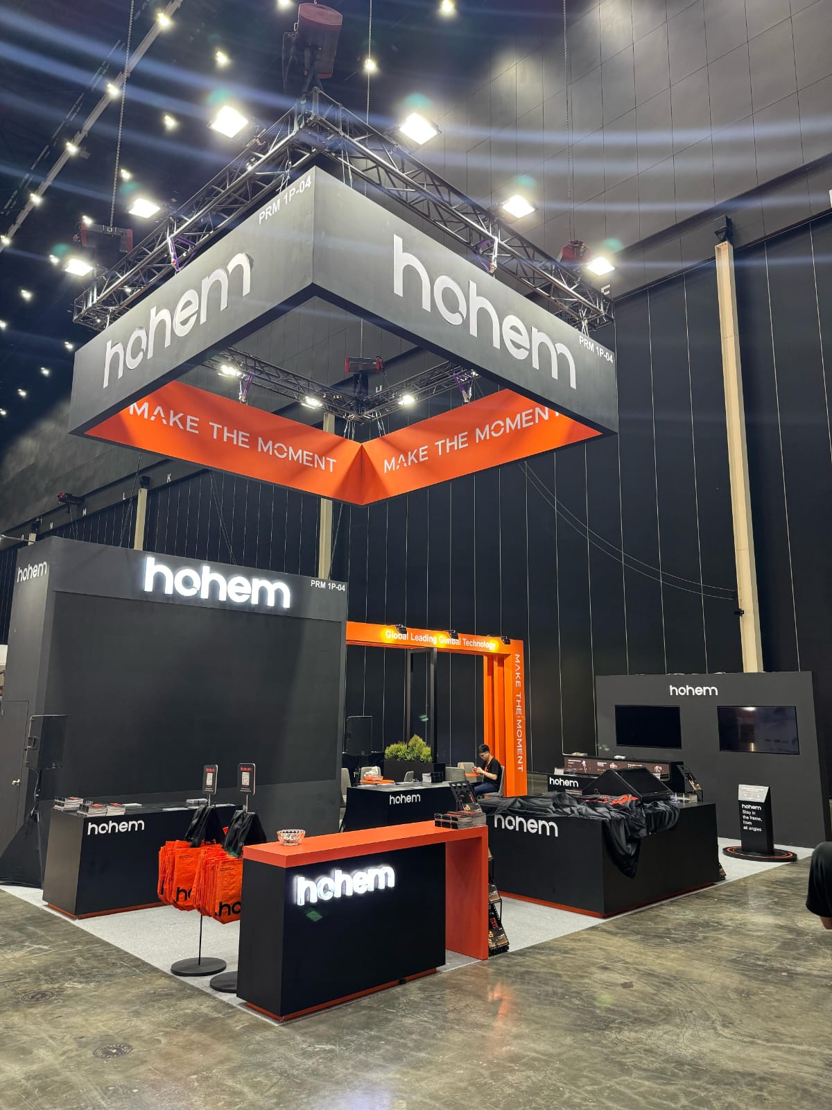 Hohem gimbal technology trade show booth